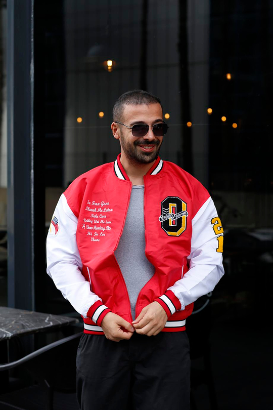 CEKETKırmızı Kolları Beyaz Göğüs OCTOBAR'S Yazılı Nakışlı Bomber Kolej SNZ