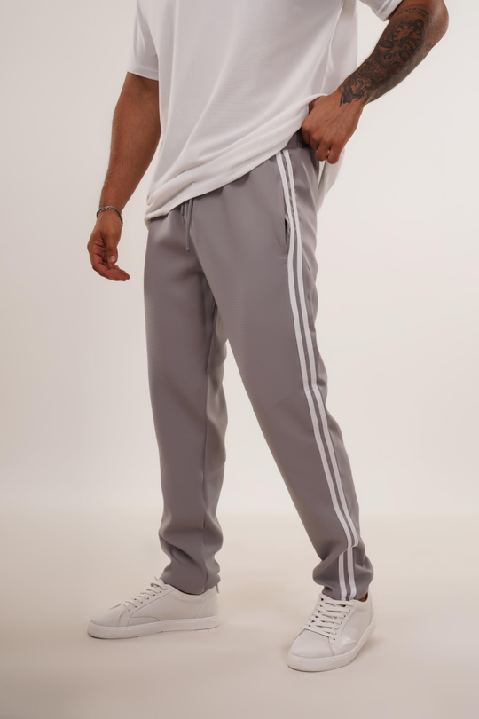 EŞOFMAN ALTI & JOGGERB.Gri Dokuma Kumaş Yandan Çift Çizgi Baggy Pant. KNG