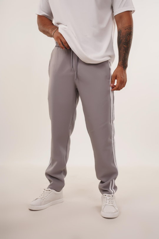 EŞOFMAN ALTI & JOGGERB.Gri Dokuma Kumaş Yandan Çift Çizgi Baggy Pant. KNG