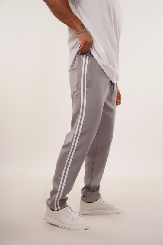 EŞOFMAN ALTI & JOGGERB.Gri Dokuma Kumaş Yandan Çift Çizgi Baggy Pant. KNG
