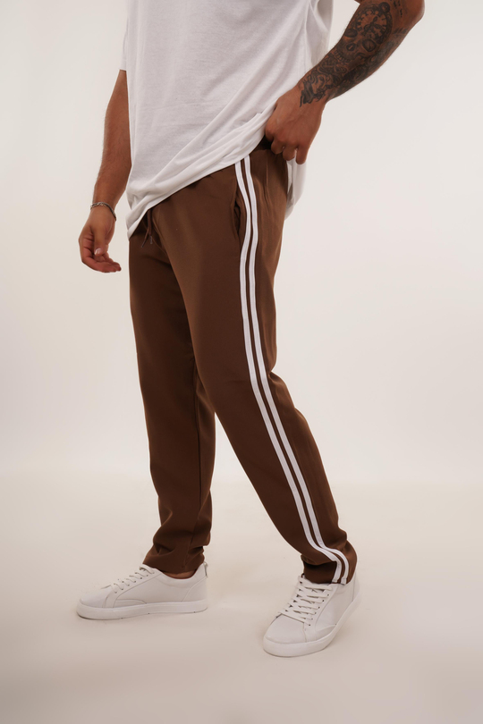 EŞOFMAN ALTI & JOGGERKahve Dokuma Kumaş Yandan Çift Çizgi Baggy Pant. KNG