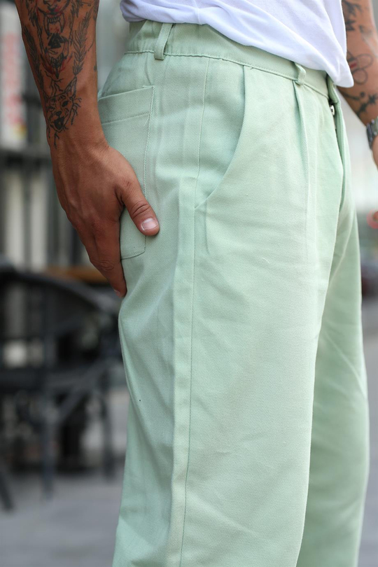 EŞOFMAN ALTISuyeşili Gabardin Belden Kemerli Baggy Kalıp Pantolon VS 30059