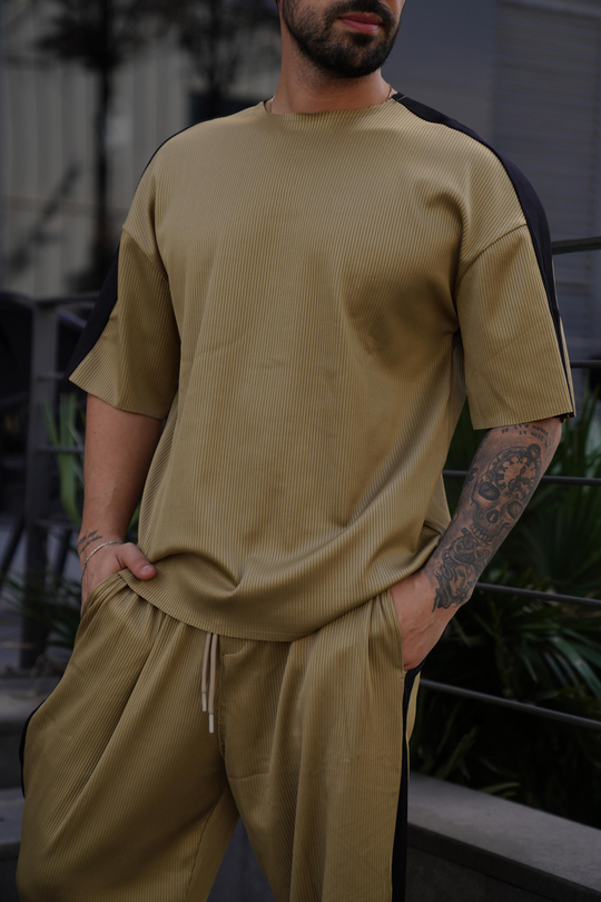 EŞOFMAN TAKIMIHaki Kadife Eşofman Takımı VMS30046