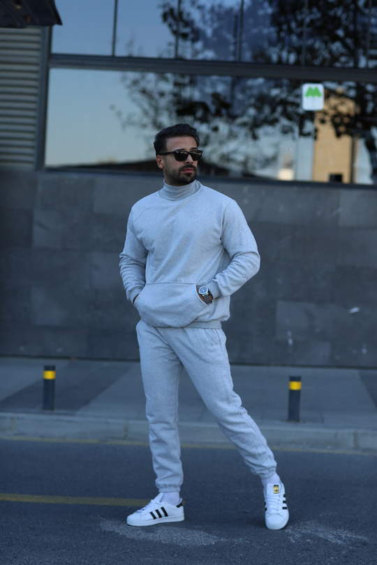 EŞOFMAN TAKIMIUnisex Gri 3 İplik Yarım Boğazlı Alt Üst Eşofman Takımı