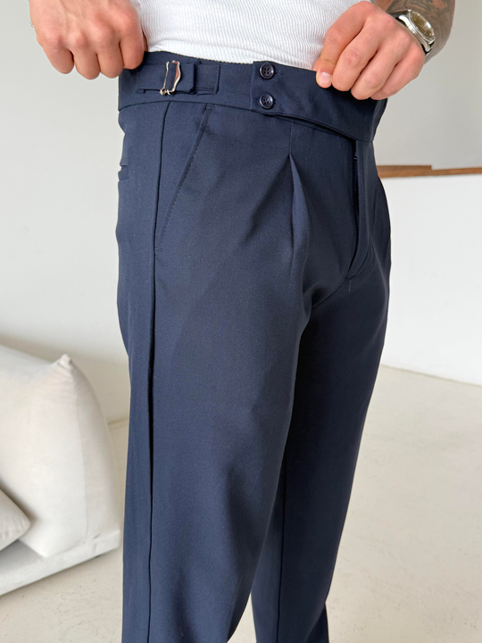 GabardinLacivert Dört Düğmeli Tokalı Regular Fit Kumaş Pantalon SC