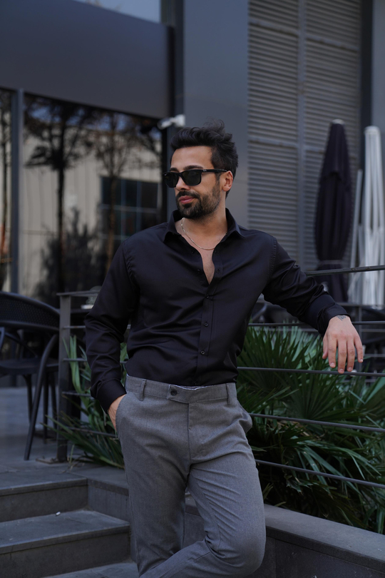 GÖMLEKSiyah Slim Fit Klasik Düz Gömlek 