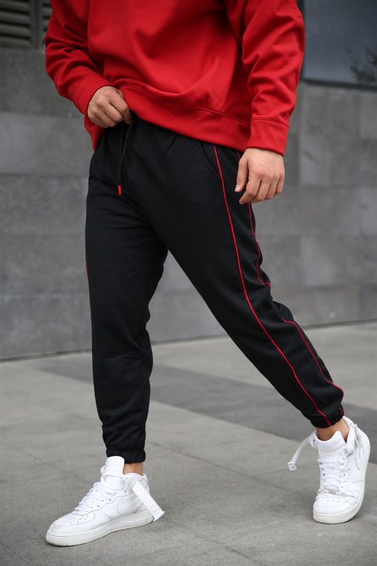 JOGGERErkek Siyah Yanı Çift İnce Kırmızı Şeritli Jogger ZB