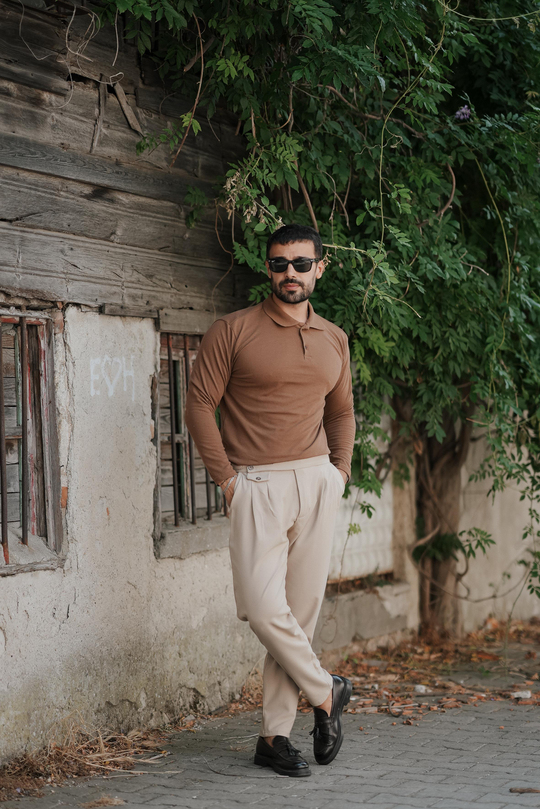 KIŞLIK KLASİK KOMBİNLERTaba Polo Yaka Lacos SC, Krem Tokalı Duble Paça Kumaş Pantolon W11 5035