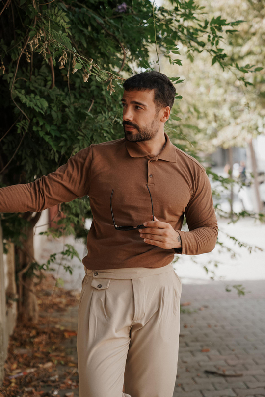 KIŞLIK KLASİK KOMBİNLERTaba Polo Yaka Lacos SC, Krem Tokalı Duble Paça Kumaş Pantolon W11 5035