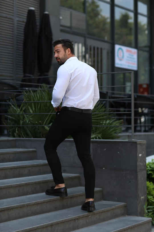 KOMBİNBeyaz Klasik Gömlek, Siyah Slim Fir Kumaş Pantolon Kombin