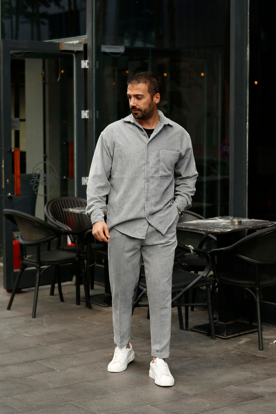 KOMBİNGri Polo Yaka Kadife Oversize Yüksek Kalite Gömlek, Gri Kadife Bol Kalıp Yüksek Kalite Pantolon SNZ 8315