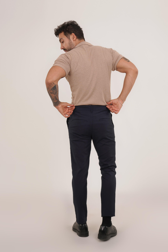 KOMBİNKrem Düz Polo Yaka Triko SC, Siyah Slim Fit Kumaş Pantolon KOMBİN