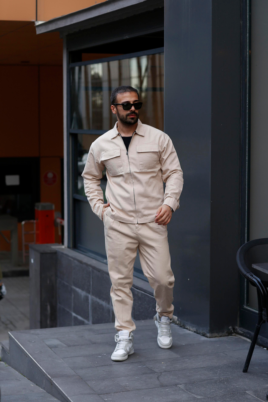 KOMBİNKrem Gabardin Çift Göğüs Cepli Fermuarlı Gömlek , Krem Gabardin Double Paça İtalian Pantalon SNZ8353