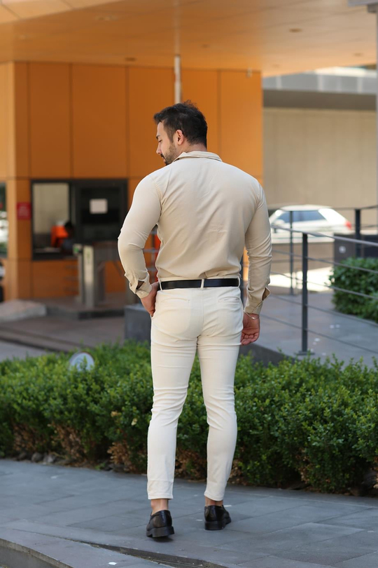 KOMBİNKrem Klasik Gömlek, Açık Bej Slim Fir Kumaş Pantolon Kombin