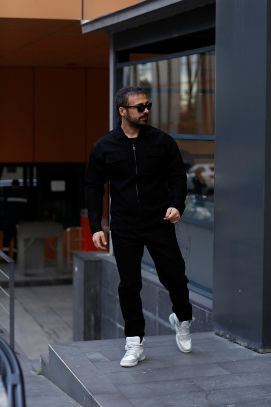 KOMBİNSiyah Gabardin Çift Göğüs Cepli Fermuarlı Gömlek , Siyah Gabardin Double Paça İtalian Pantalon SNZ8353