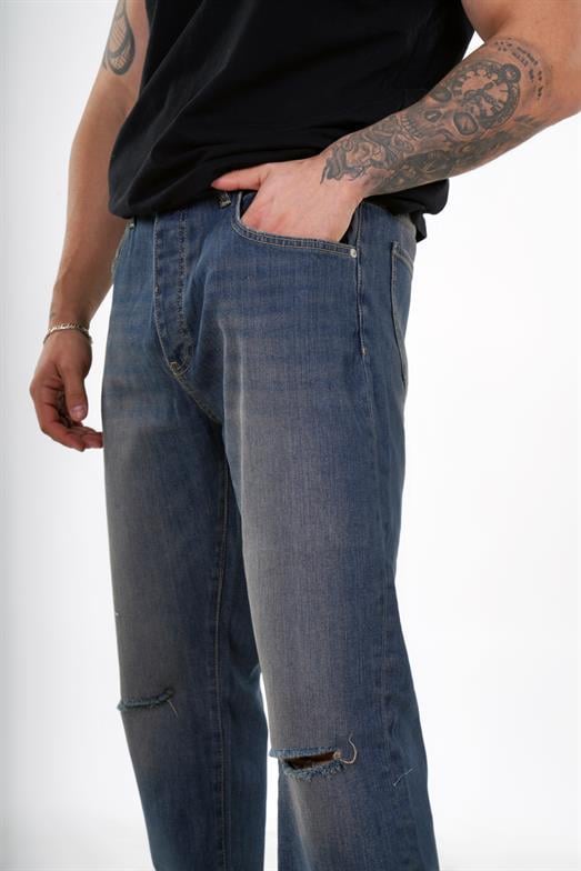 KOT PANTOLONStandart Lacivert Dizleri Yırtık Baggy  Kot Pantolon 2024