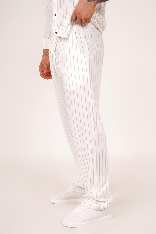 KUMAŞ PANTOLONBeyaz Çizgili krep baggy pantolon 1024