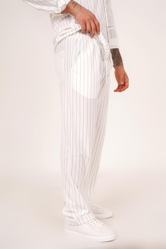 KUMAŞ PANTOLONBeyaz Çizgili krep baggy pantolon 1024