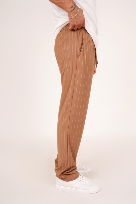 KUMAŞ PANTOLONKrem Çizgili krep baggy pantolon 1024