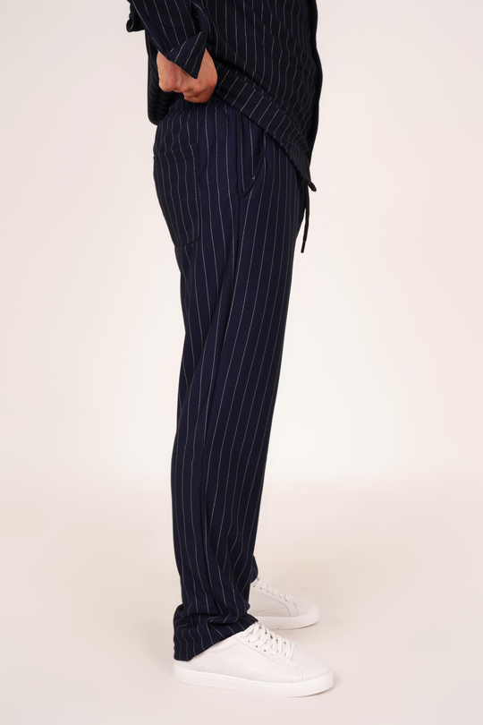 KUMAŞ PANTOLONLacivert Çizgili krep baggy pantolon 1024