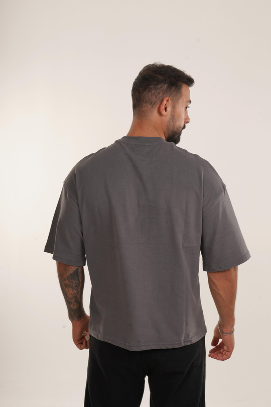OVERSİZE T-SHİRTAntrasit Göğüs Only Essence Baskılı Compak Pamuk Oversize TSHİRT EST E70146