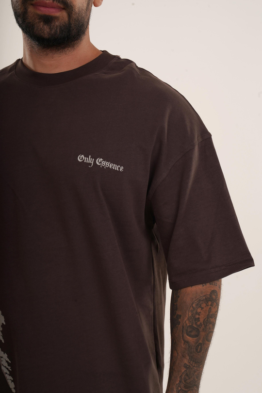 OVERSİZE T-SHİRTKahve Göğüs Only Essence Baskılı Compak Pamuk Oversize TSHİRT EST E70146