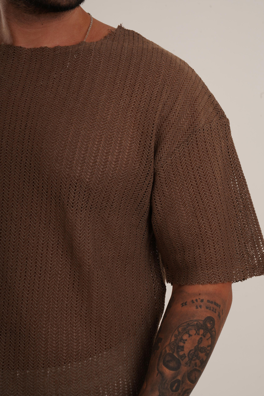 OVERSİZE T-SHİRTKahve Pis Kesim Delikli Oversize TSHİRT EST E70156