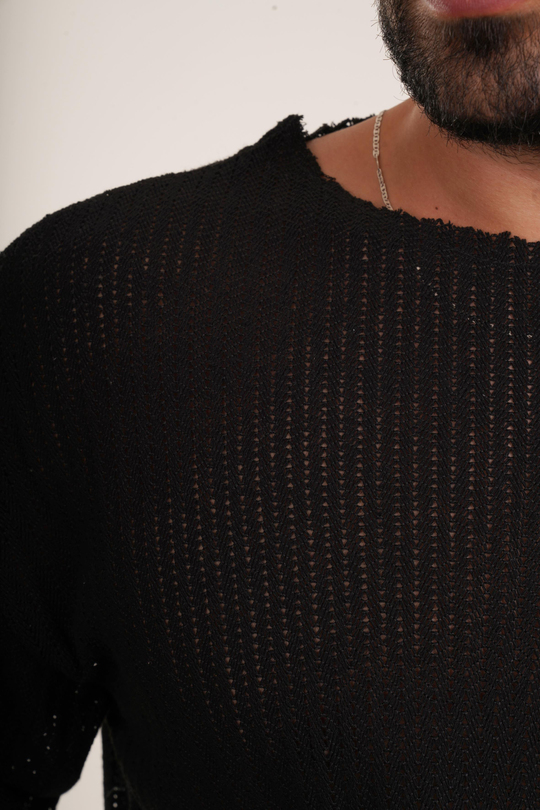 OVERSİZE T-SHİRTSiyah Pis Kesim Delikli Oversize TSHİRT EST E70156
