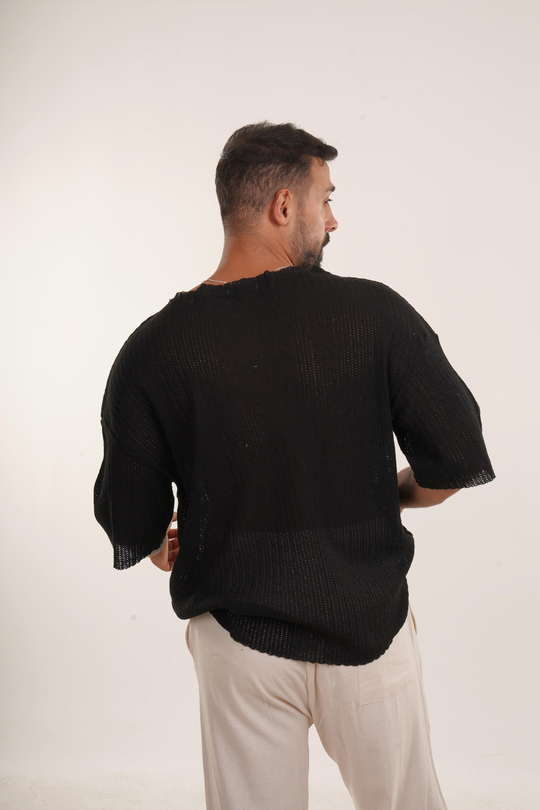 OVERSİZE T-SHİRTSiyah Pis Kesim Delikli Oversize TSHİRT EST E70156
