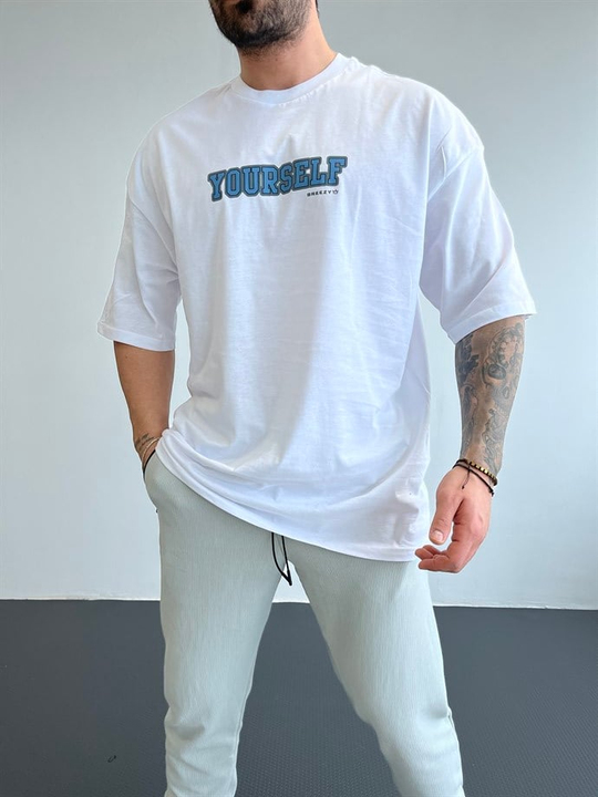OVERSİZE TSHİRTLERBeyaz Göğüs YourSelf Sırt Future Baskılı Oversize T-SHİRT BRZY