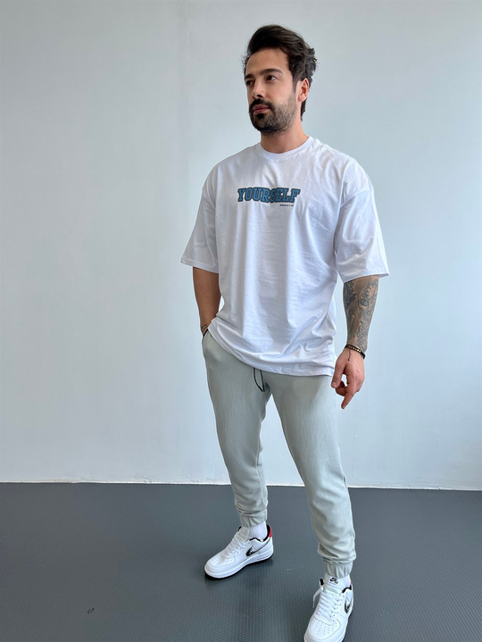 OVERSİZE TSHİRTLERBeyaz Göğüs YourSelf Sırt Future Baskılı Oversize T-SHİRT BRZY