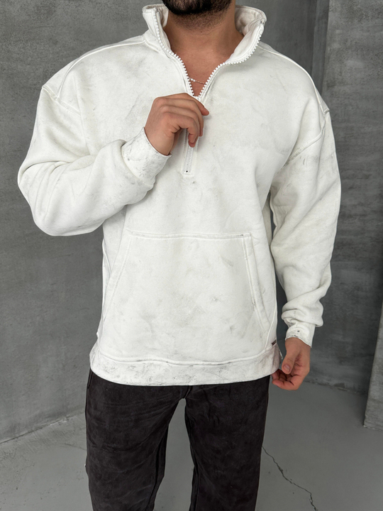 SWEATSHİRTBeyaz Yarım Fermuarlı Hafif Desenli ZRA Model Sweatshirt PLZ