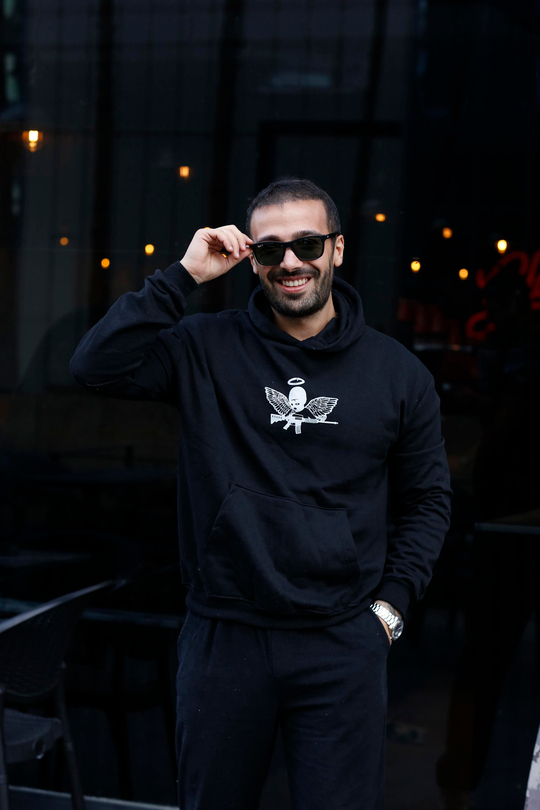 SWEATSHİRTSiyah 2 İplik MaskeliMelek Baskılı Kapşonlu Sweatshirt TB