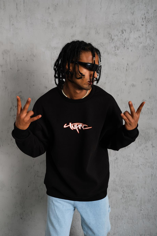 SWEATSHİRTSiyah TUPAC Baskılı 3 İplik Oversize Sweatshirt  PlZ