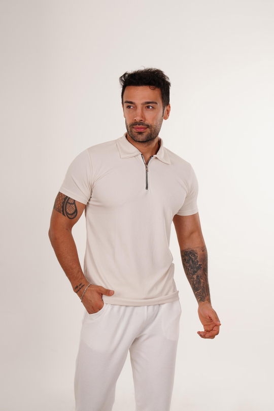 T-SHİRTBej Burgu Polo Yaka Fermuarlı T-Shirt TB