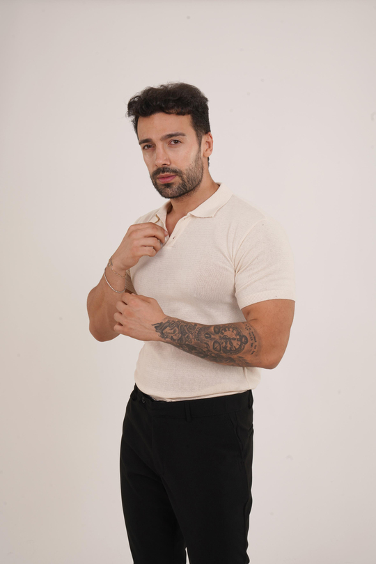 T-SHİRTBej Düz Polo Yaka Triko SC