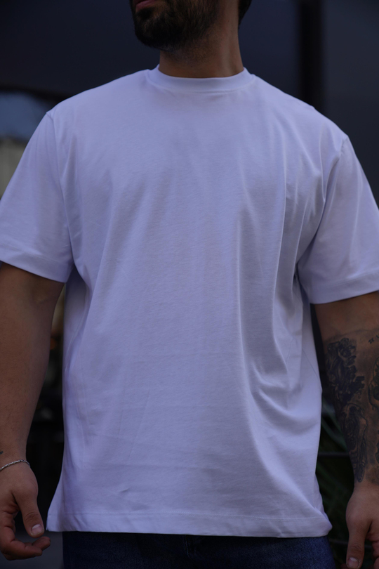 T-SHİRTBeyaz Compak Düz Oversize T-Shirt SNZ