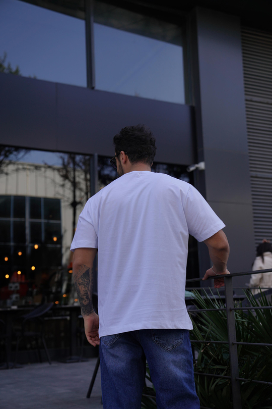 T-SHİRTBeyaz Compak Düz Oversize T-Shirt SNZ