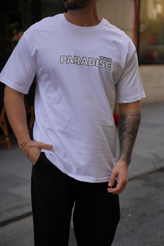 T-SHİRTBeyaz Paradise Baskılı Oversize T-Shirt TK