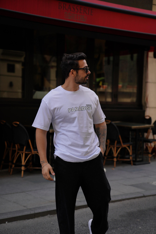 T-SHİRTBeyaz Paradise Baskılı Oversize T-Shirt TK