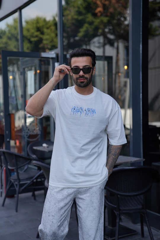 T-SHİRTBeyaz RİTUAL Baskılı Oversize T-Shirt VSK