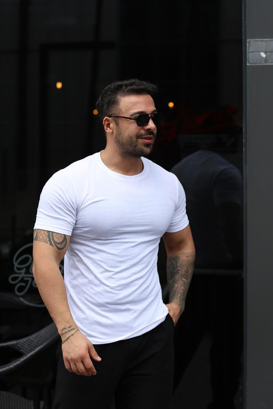 T-SHİRTBeyaz Slim Fit Basic T-SHİRT SC