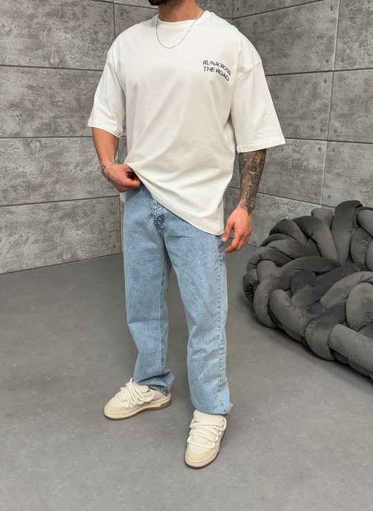 T-SHİRTBeyaz The Road Göğüs Sırt Baskılı Compak Oversize T-Shirt PNC