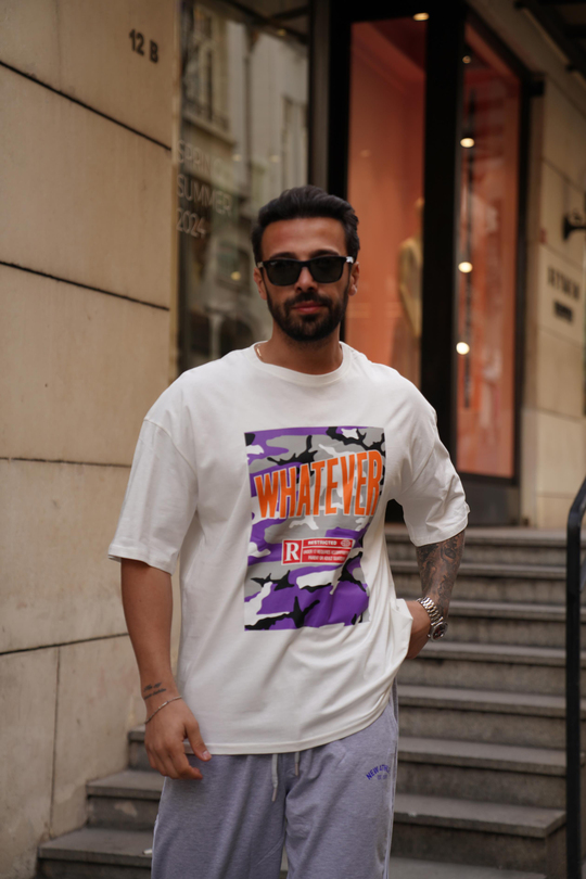 T-SHİRTBeyaz Whatever Kare Kamuflaj Baskılı Oversize T-Shirt 22272