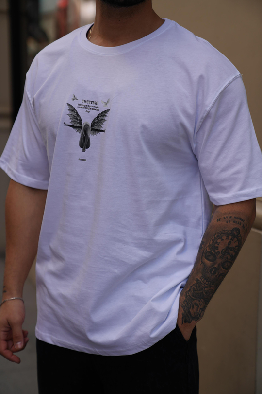 T-SHİRTBeyaz Winsunurse Baskılı Oversize T-Shirt TK
