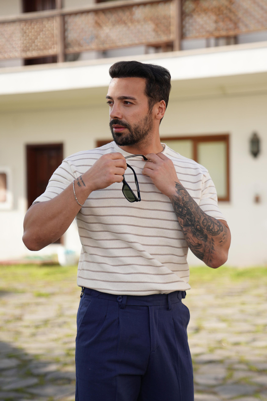 T-SHİRTBeyaza Bej Çizgili Triko SNZ 3931