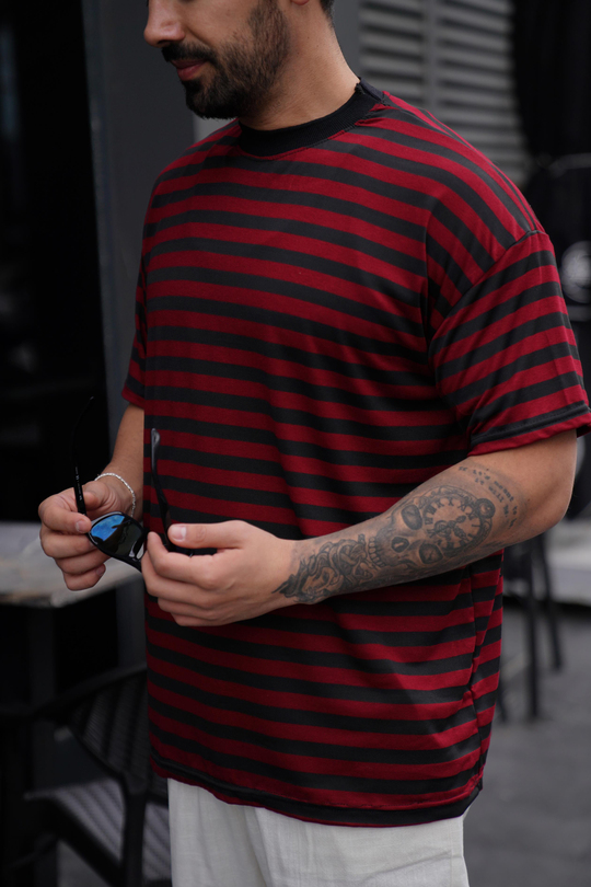 T-SHİRTBordo Siyah Çizgili Oversize Viskon T-Shirt TK 1008