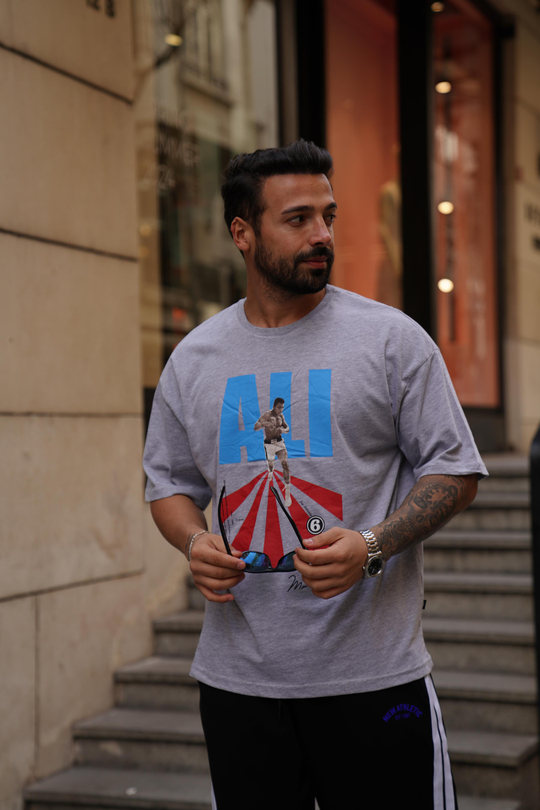 T-SHİRTBoyamagri Muhammed Ali Baskılı Oversize T-Shirt VMS 302636