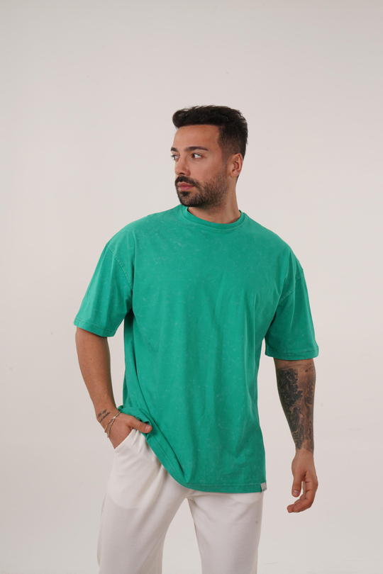 T-SHİRTÇamyeşili Yıkamalı Compak Pamuk Oversize T-Shirt PLZ
