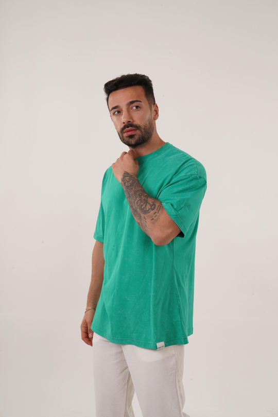 T-SHİRTÇamyeşili Yıkamalı Compak Pamuk Oversize T-Shirt PLZ